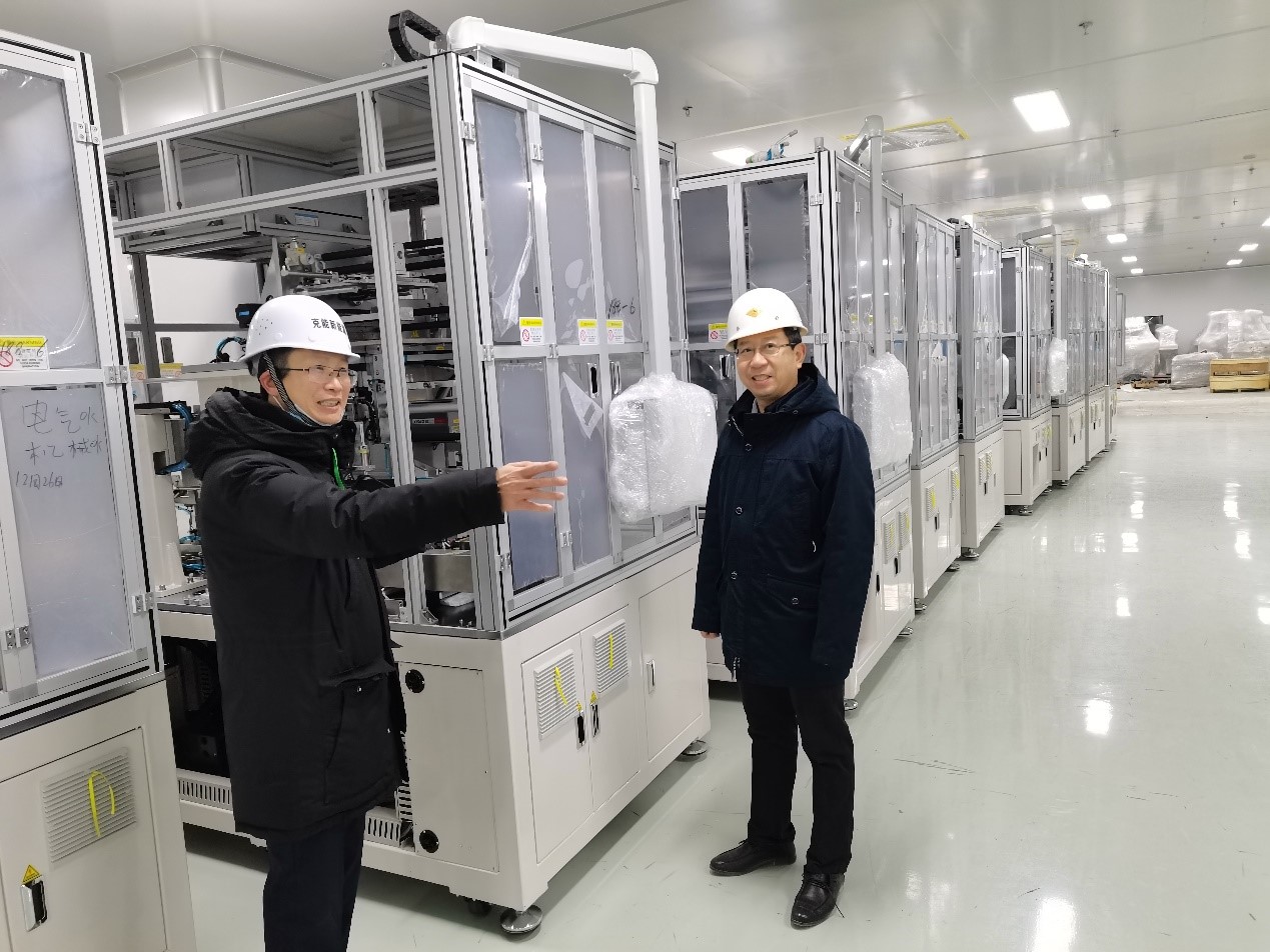 安陽市政府副秘書長、辦公室主任史景山視察克能新能源產(chǎn)線建設(shè)現(xiàn)場（2021年1月4日）